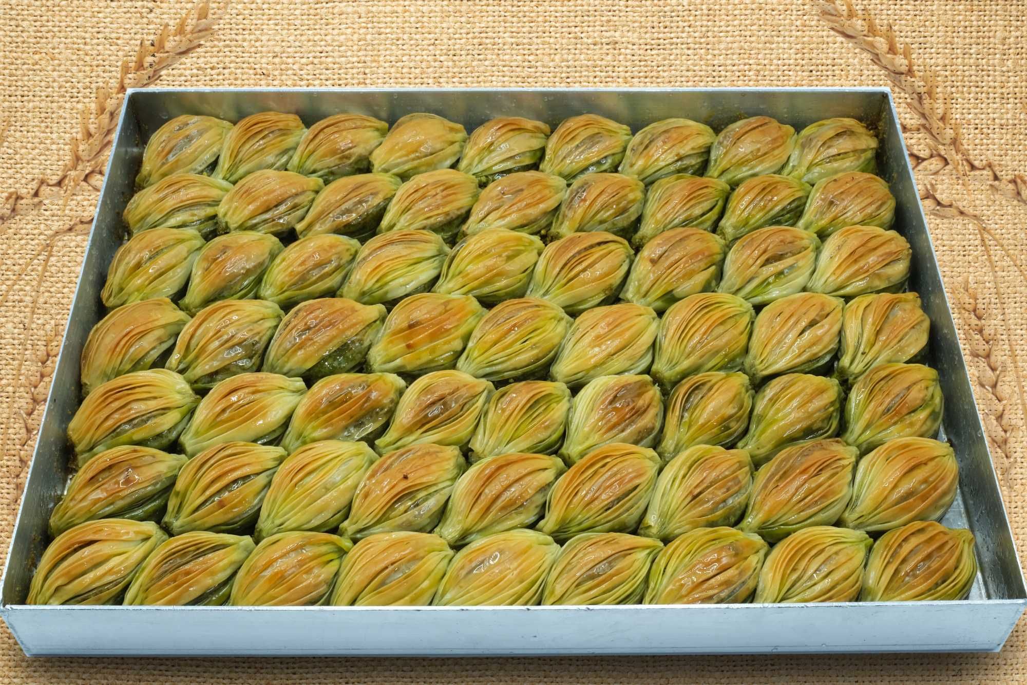Fıstıklı Midye Baklava