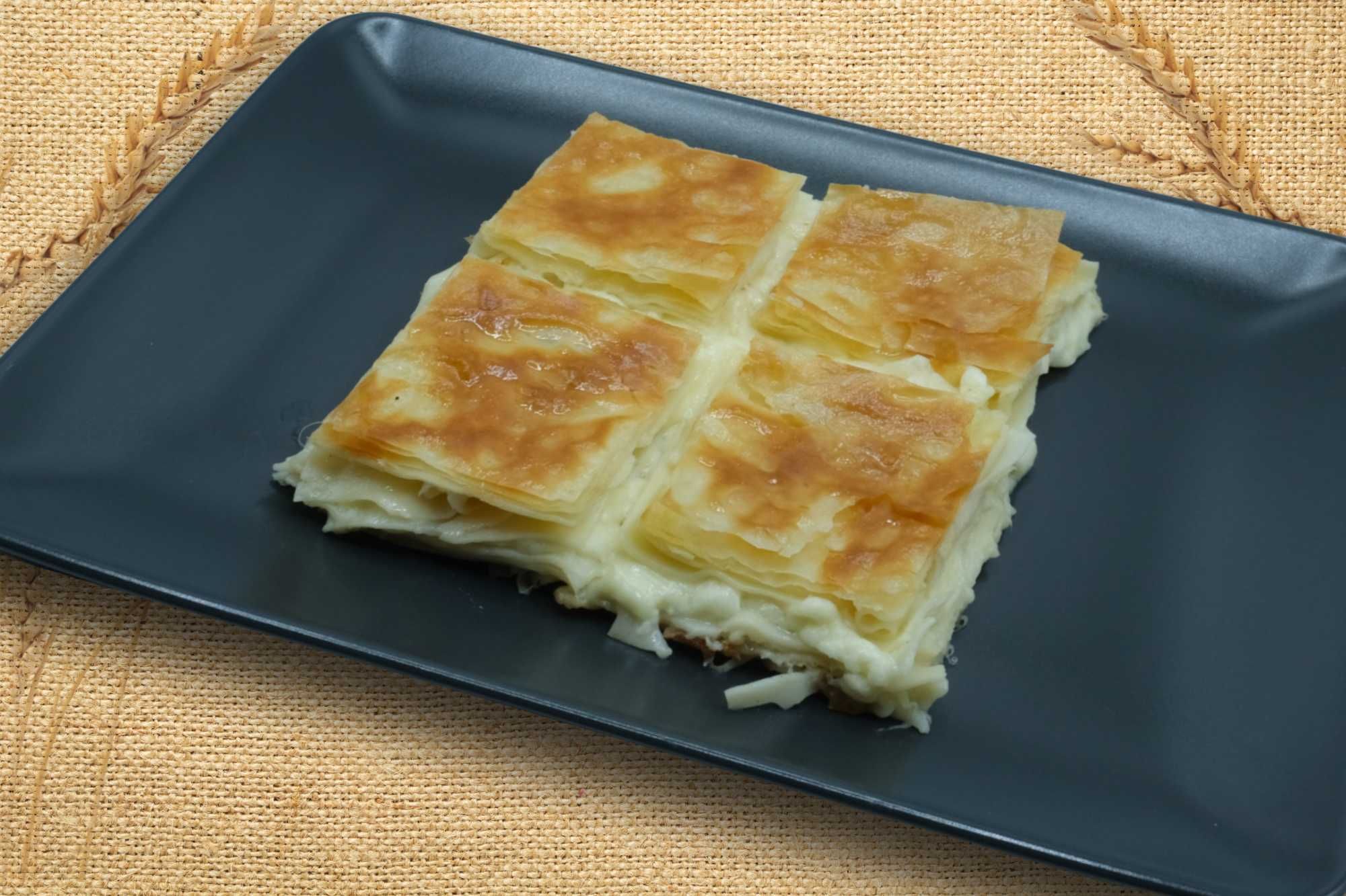 Peynirli Su Böreği