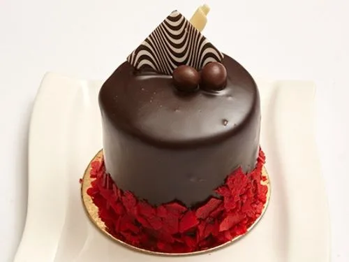 Fıstıklı Çikolatalı Pasta (Adet)