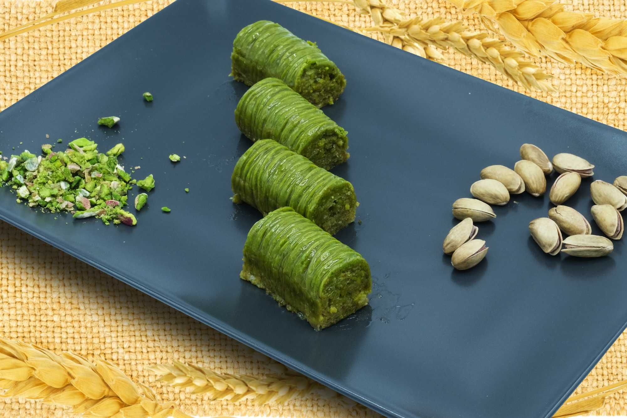 Fıstıklı Dürüm Baklava